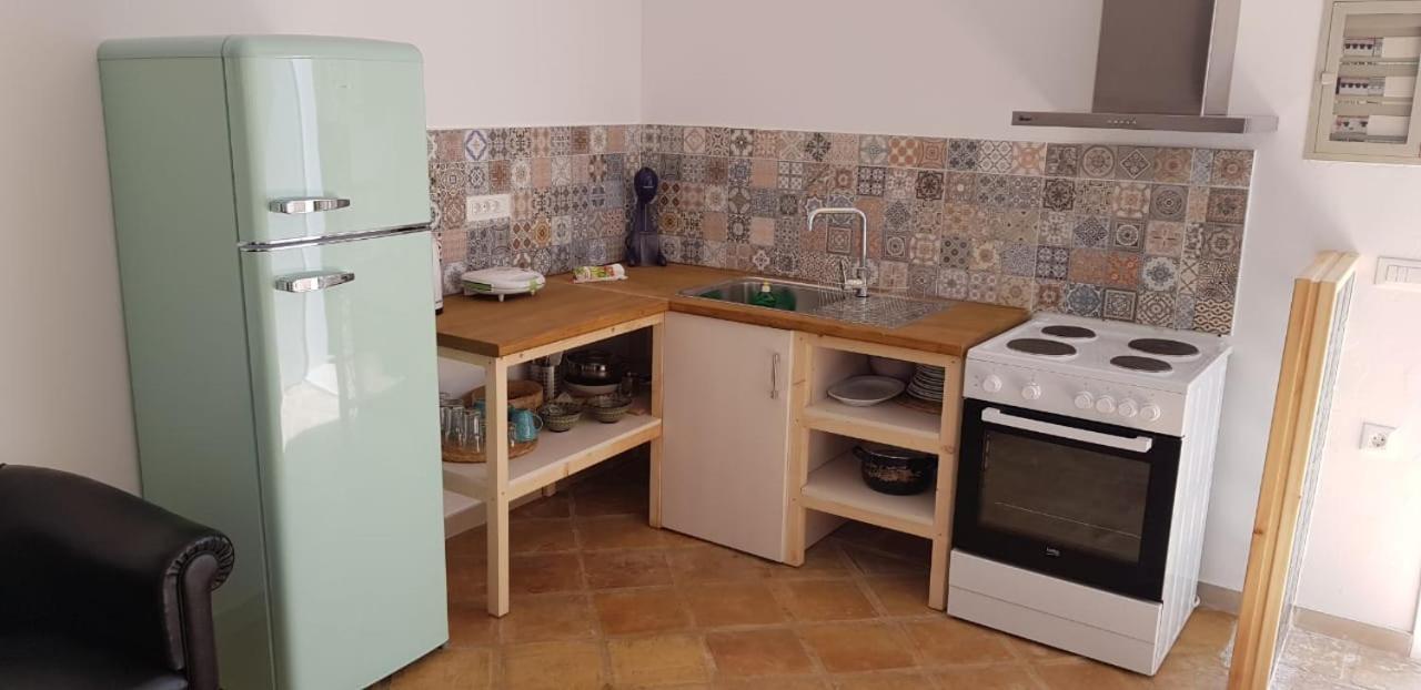 Anemona Apartments And Studios Vasilikí Екстериор снимка